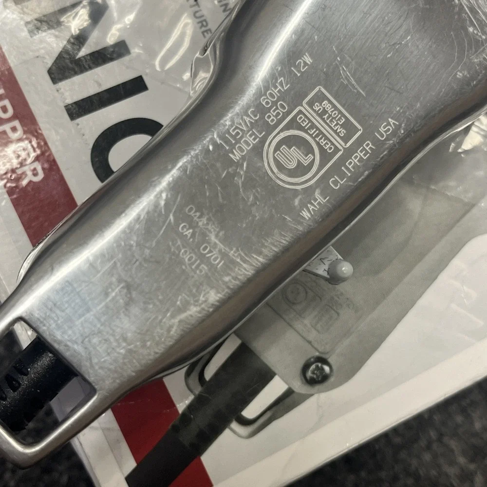 Wahl 8500 Professional Senior Corded Clipper Hair Barber - Complete In Box